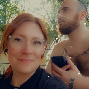 Meet your Posher, Gloria